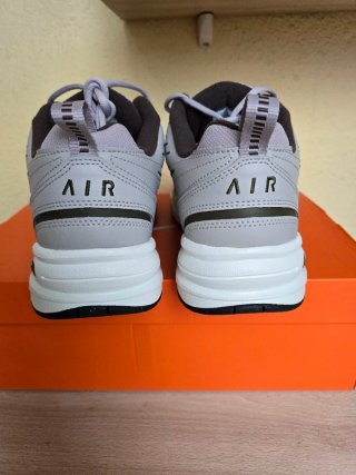 Zapatillas Nike Air Monarch IV Gris Marrón