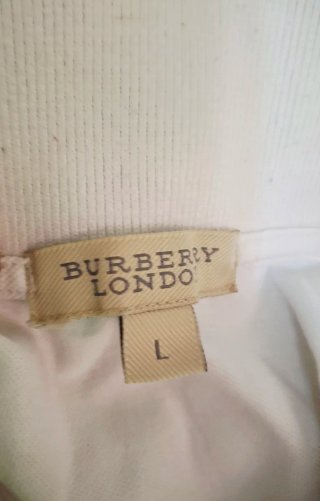 Camiseta blanca de manga corta