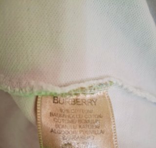 Camiseta blanca de manga corta