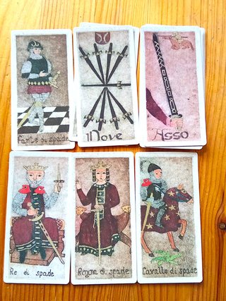 La carte dei Tarocchi. Tarot en italiano