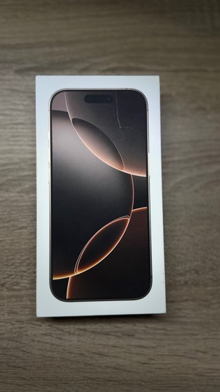 Caja iPhone 16 Pro