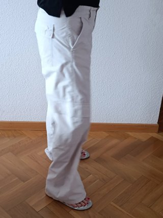 Pantalón ancho beige