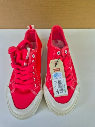 Zapatillas Levi's rojas y blancas