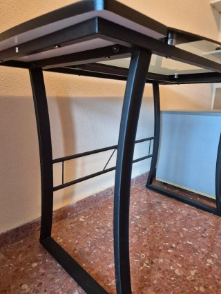 Escritorio cristal y cajonera