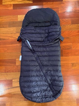 Uppababy con cuna y accesorios, bolsa y manual