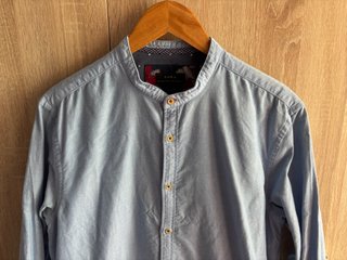 Zara camisa cuello mao azul L relaxed fit