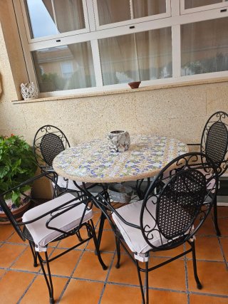 Conjunto mesa y sillas forja mosaico