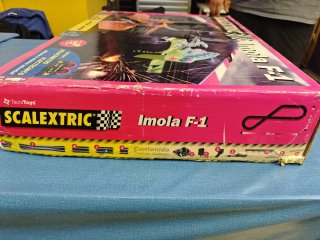 Scalextric Imola F-1 con Velocímetro Electrónico