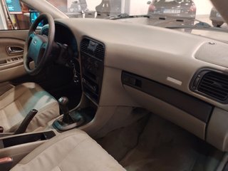 Volvo V40 2002