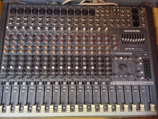 Mesa de mezclas Mackie CFX16 MKII