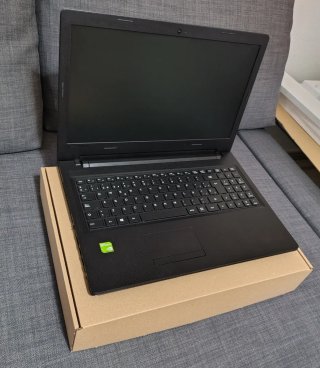 Portátil Lenovo Core i3 Geforce 256GB SSD
