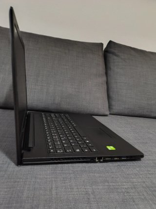 Portátil Lenovo Core i3 Geforce 256GB SSD