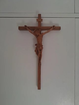 Antiguo Crucifijo de Madera
