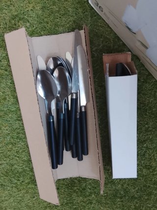 Juego platos y cubiertos