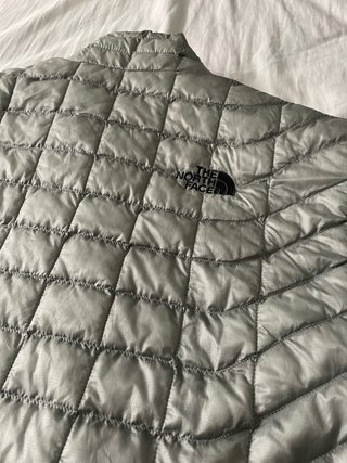 Chaqueta The North Face ThermoBall Plata