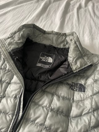 Chaqueta The North Face ThermoBall Plata