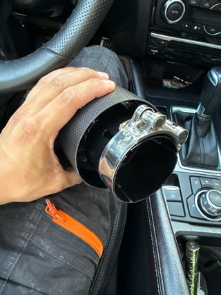 Cola de escape Akrapovic Carbono