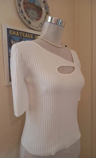 Top Zara Blanco Asimétrico Cut-Out