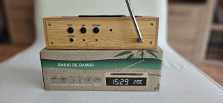 Radio Reloj Despertador Bambú LED