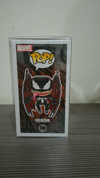 Funko Pop! Venom 749 Marvel+Protector