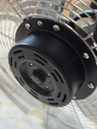 Ventilador OZAVO Industrial Cromado 56CM 100W