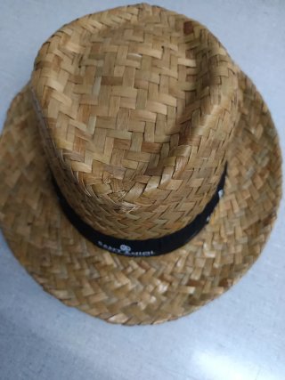 Sombreros de paja tejido