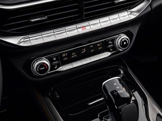 Bestune T77 1.5T DCT Premium 118 kW (160 CV)