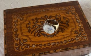 Anello in argento con Pietra di Luna