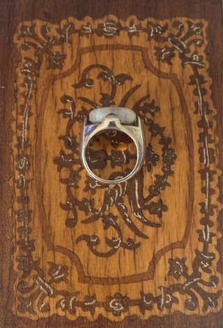 Anello in argento con Pietra di Luna