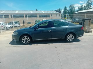 Volkswagen Passat 2011