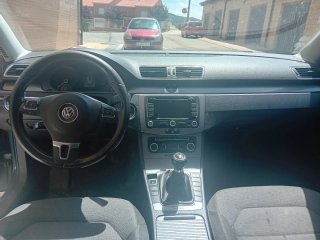 Volkswagen Passat 2011