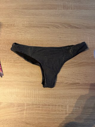 Parte de abajo bikini negro con brillos