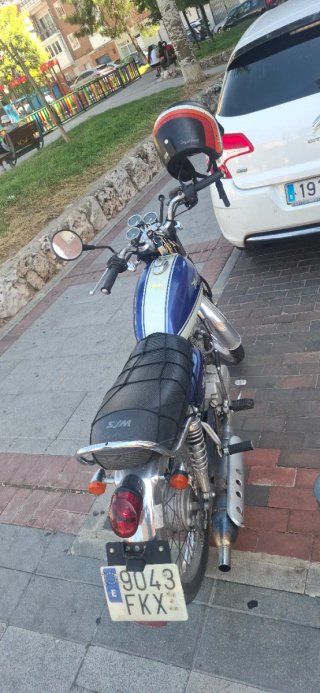 Moto Sym Wolf Classic Azul/Blanco