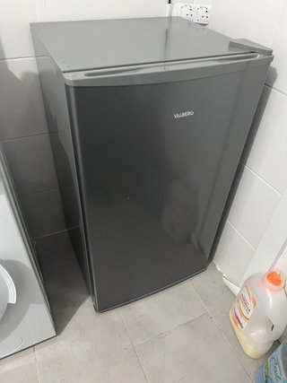 Nevera Valberg casi nueva
