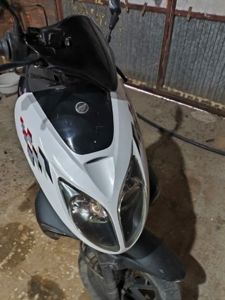 Keeway Arn 125 Scooter