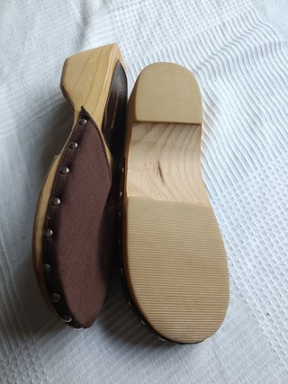 Zuecos madera Women'secret marrones talla 40