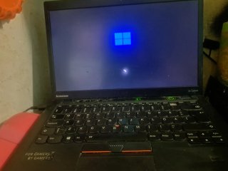 Portátil  i7 no funciona la bateria x eso precio