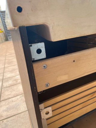 Mueble de baño con lavabo y cajones