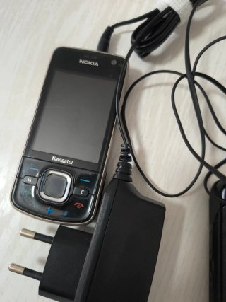 2 móviles Nokia con cargadores