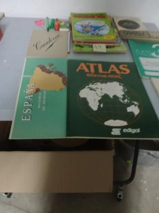 Susana Lote Papelería: Cuaderno, Atlas, Cómics