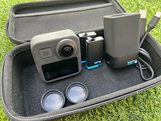 Cámara GoPro MAX 360 + Baterías + estuches