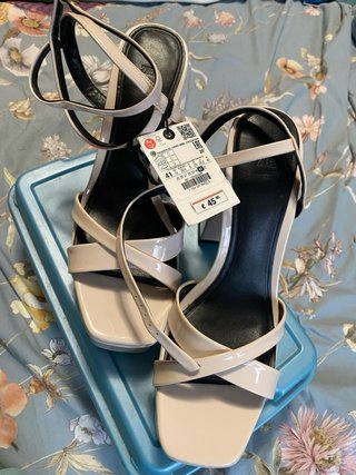 Sandalias tacón Zara Beige Talla 41