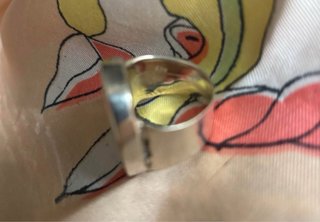 Anello in argento con madreperla