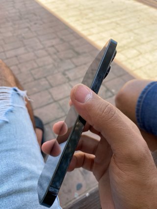iPhone 14 Pro Max viola