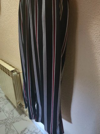 Pantalones de rayas negros y multicolores