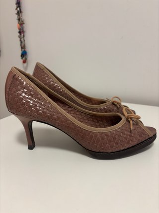 Zapatos Massimo Dutti rosa piel trenzado