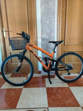 Bicicleta Montaña Naranja 24 con Cesta