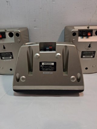 Altavoces 15 y 30w KENWOOD CRS-N572