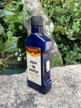 Botella de Agua de Azahar Vahinë vintage vacía