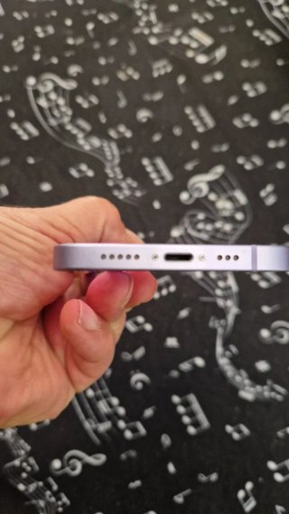 iPhone 12 Morado